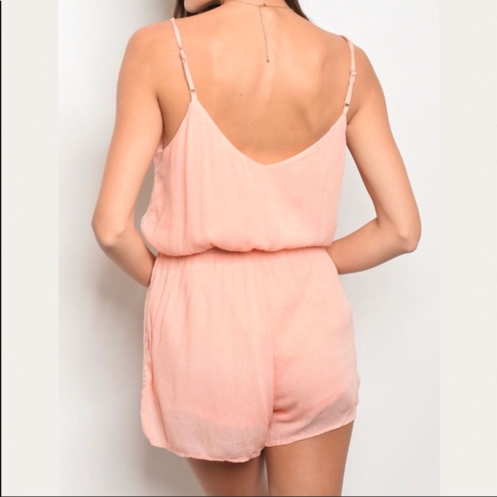 ✨Pink Lace Romper 💎HOST PICK💎 - Picture 2 of 6